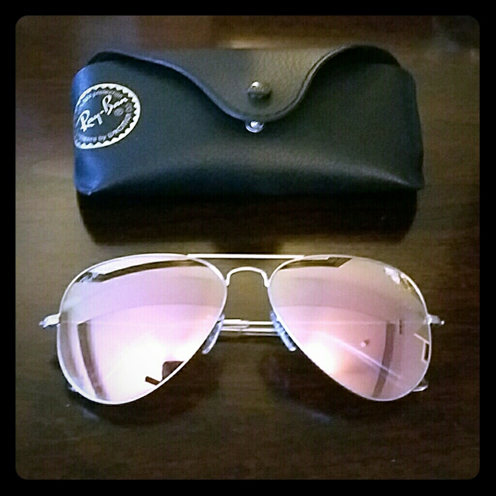 Rayban aviator rose gold mirror